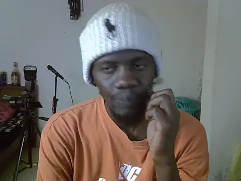 Thee Biggest online show from June 9, 2026, 5:02 pm