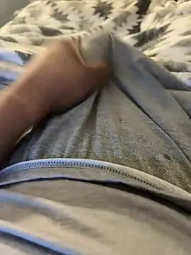 BIGPOPPSFORYOU online show from June 8, 2026, 4:02 am