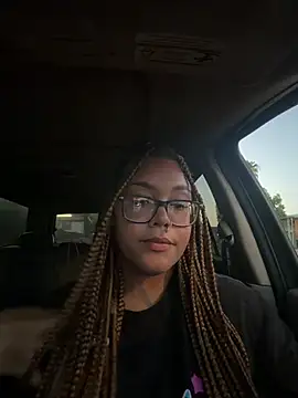 Prettiest-Girl online show from July 19, 2026, 3:43 am