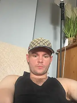 Ronnie153 online show from August 5, 2026, 10:29 am