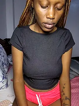ellyhakz online show from June 30, 2026, 9:21 am