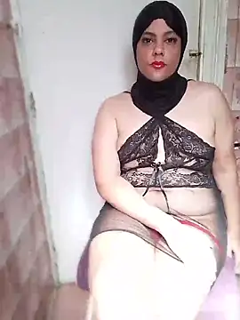 Snapshot of LenaQPeach chatting on June 12, 2026, 12:48 pm LenaQPeach online show from June 12, 2026, 12:48 pm