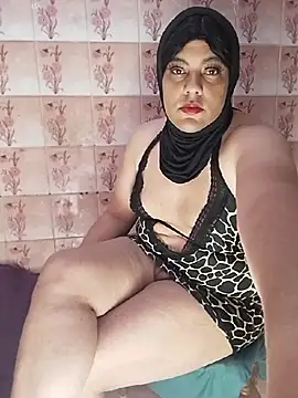 Snapshot of LenaQPeach chatting on June 27, 2026, 6:07 am LenaQPeach online show from June 27, 2026, 6:07 am