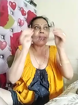 Snapshot of chatterjeesayani567 chatting on June 11, 2026, 4:54 am chatterjeesayani567 online show from June 11, 2026, 4:54 am