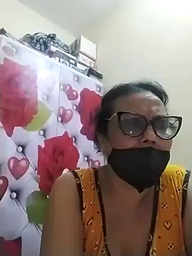 Snapshot of chatterjeesayani567 chatting on June 15, 2026, 6:32 pm chatterjeesayani567 online show from June 15, 2026, 6:32 pm