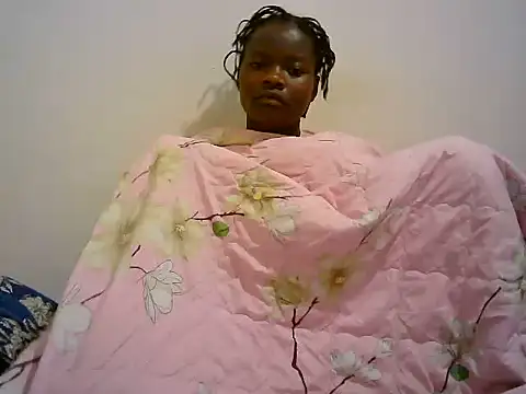 BerryJulie online show from June 16, 2026, 4:37 am