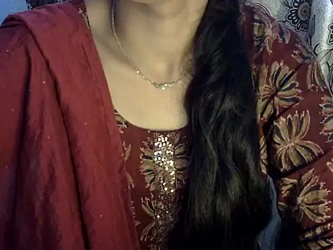 Snapshot of Sahebaa_ chatting on June 17, 2026, 5:43 am Sahebaa online show from June 17, 2026, 5:43 am