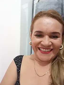 Sara hilton02 online show from June 8, 2026, 1:33 pm
