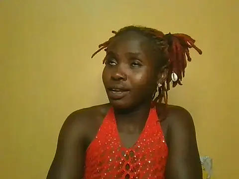Snapshot of Suzzy_Baibe chatting on August 5, 2026, 8:44 pm Suzzy Baibe online show from August 5, 2026, 8:44 pm