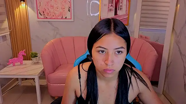 Snapshot of lia_x_a chatting on June 19, 2026, 12:42 pm lia x a online show from June 19, 2026, 12:42 pm