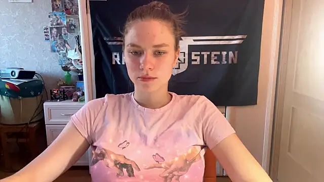 Snapshot of Codi_Rostersy chatting on July 19, 2026, 5:27 pm Codi Rostersy online show from July 19, 2026, 5:27 pm