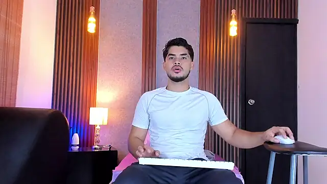 luciano vitale online show from July 13, 2026, 12:52 pm