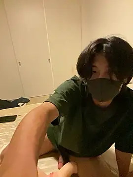 Snapshot of Natsu_x_ chatting on June 3, 2026, 7:19 pm Natsu x online show from June 3, 2026, 7:19 pm
