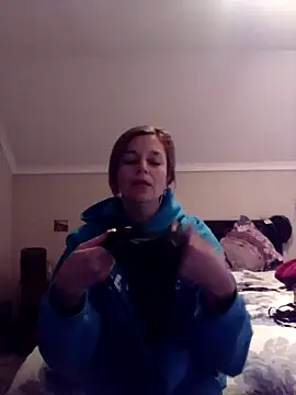 fresasabrosa69 online show from June 20, 2026, 3:09 am