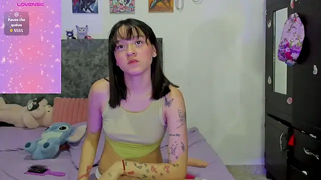 hinata hyugua 15 online show from June 23, 2026, 3:59 am