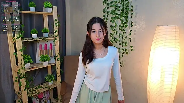JasminKitany online show from July 3, 2026, 8:37 pm