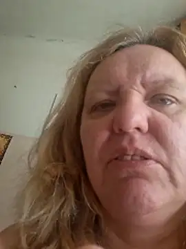 Snapshot of SonyaMarmeladx chatting on June 21, 2026, 8:28 am SonyaMarmeladx online show from June 21, 2026, 8:28 am