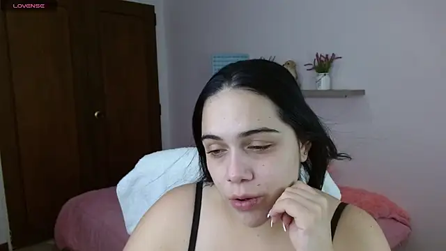 Samantha  11 online show from July 5, 2026, 6:48 pm