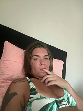 mommy911111 online show from July 31, 2026, 9:36 pm