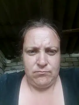 RebecaValentine online show from June 17, 2026, 10:28 am