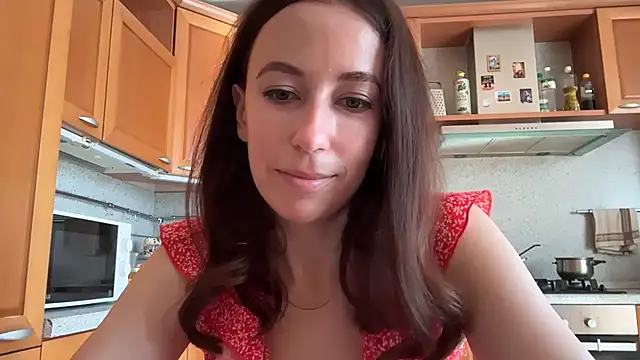 Flamingo Queen online show from June 22, 2026, 6:10 am