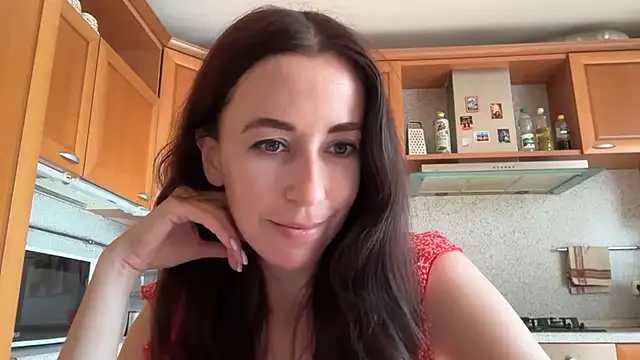 Flamingo Queen online show from July 11, 2026, 5:21 am