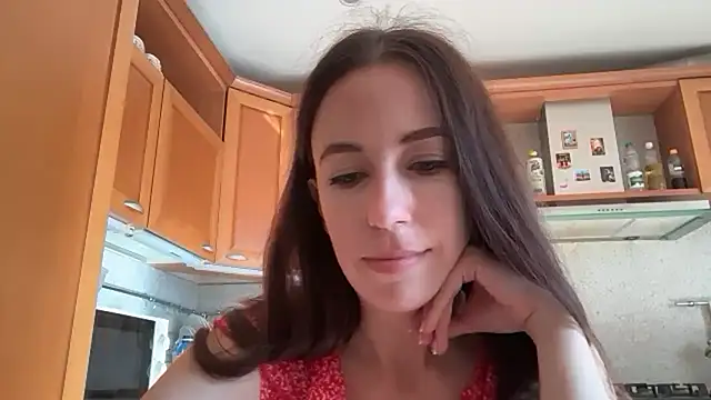 Flamingo Queen online show from July 25, 2026, 5:05 am