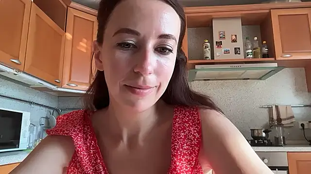 Flamingo Queen online show from August 4, 2026, 4:48 am