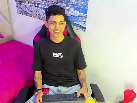 cameron lux77 online show from July 2, 2026, 3:23 am