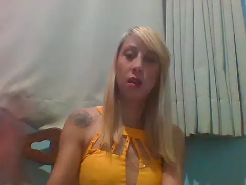 Snapshot of angelsexhot69 chatting on June 19, 2026, 8:01 pm angelsexhot69 online show from June 19, 2026, 8:01 pm