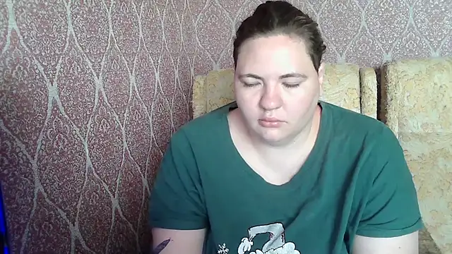 TiaMason online show from July 6, 2026, 6:43 am