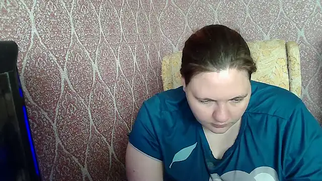 TiaMason online show from July 7, 2026, 6:58 am