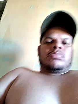 FFelipe000777 online show from July 6, 2026, 6:32 pm