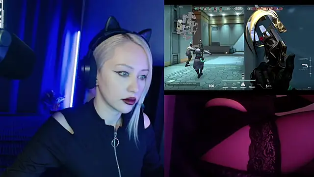 roxxyrowe online show from June 28, 2026, 9:43 pm