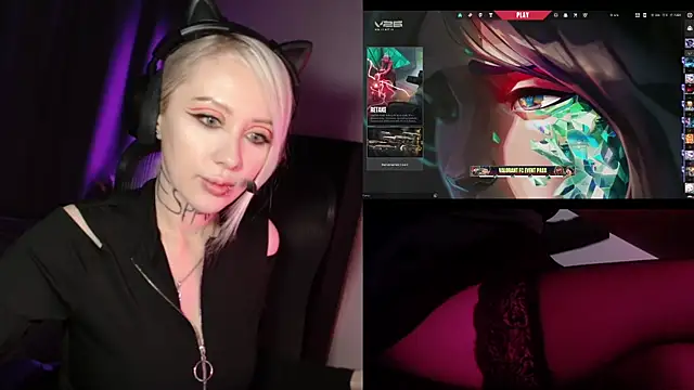 roxxyrowe online show from July 19, 2026, 7:28 pm