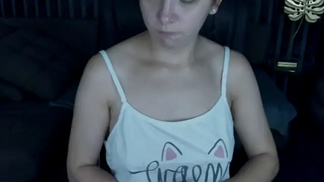 Livia Shy online show from July 14, 2026, 6:02 pm