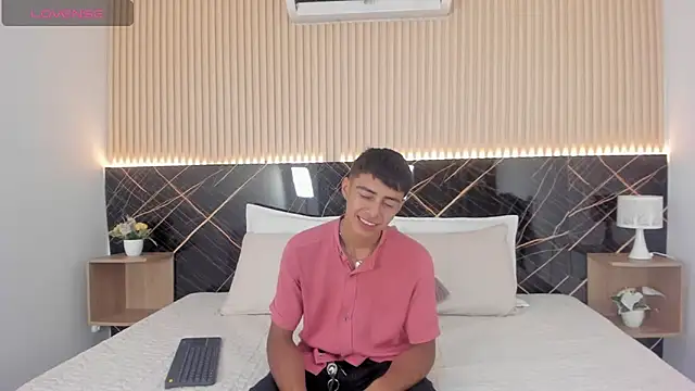 Bruno fox online show from July 10, 2026, 7:16 pm