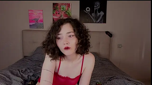 PussyAllNight online show from June 18, 2026, 1:48 pm