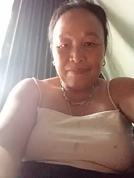 lylylai online show from June 16, 2026, 3:31 am
