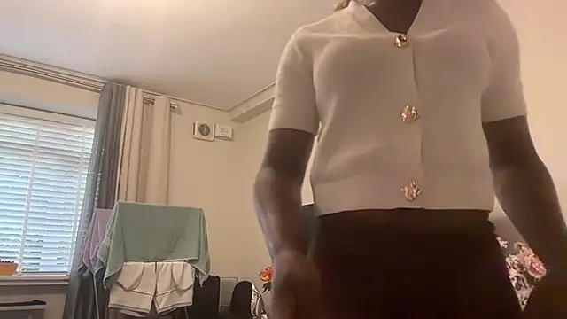 blackchocoa online show from July 3, 2026, 2:56 pm