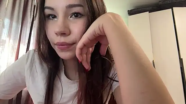 HotGirlMilla online show from June 30, 2026, 2:29 pm