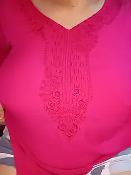 divya-222 online show from June 14, 2026, 3:47 pm