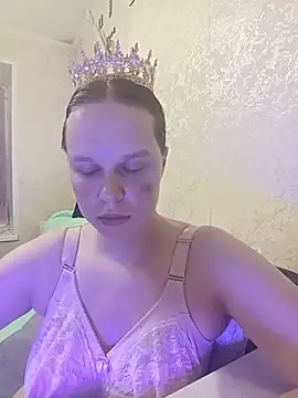 Snapshot of Sara_liss chatting on August 3, 2026, 5:49 pm Sara liss online show from August 3, 2026, 5:49 pm