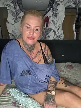 InkedMissLaBaehm online show from June 30, 2026, 9:38 pm