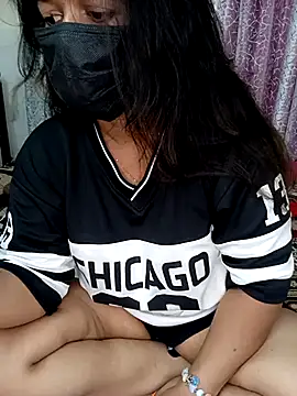 Gauri Xx online show from July 27, 2026, 3:19 pm