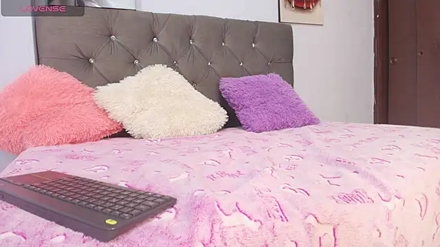Isabella nastyy online show from July 17, 2026, 3:18 pm