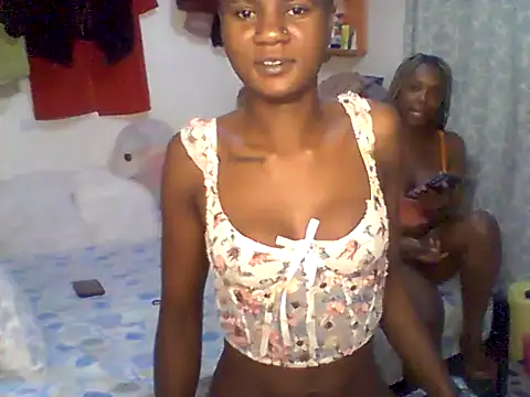Ladysweetness23 online show from June 26, 2026, 1:32 am