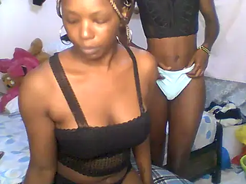 Ladysweetness23 online show from June 30, 2026, 4:13 am