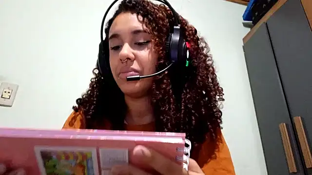 RosannMecardo online show from June 15, 2026, 4:20 pm