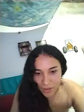 Snapshot of Kittyytinaa chatting on July 2, 2026, 3:23 am Kittyytinaa online show from July 2, 2026, 3:23 am